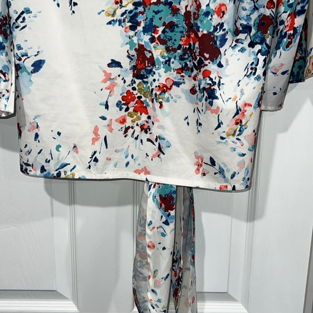 FLORAL TIE FRONT BOUTIQUE TOP